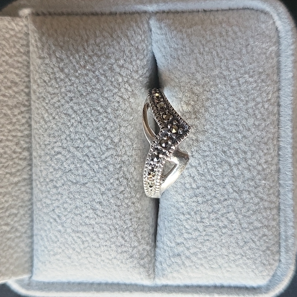 Sterling silver double V ring